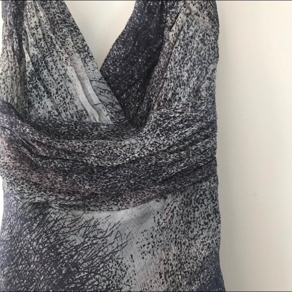 BCBG MaxAzria XS 100% Silk Top